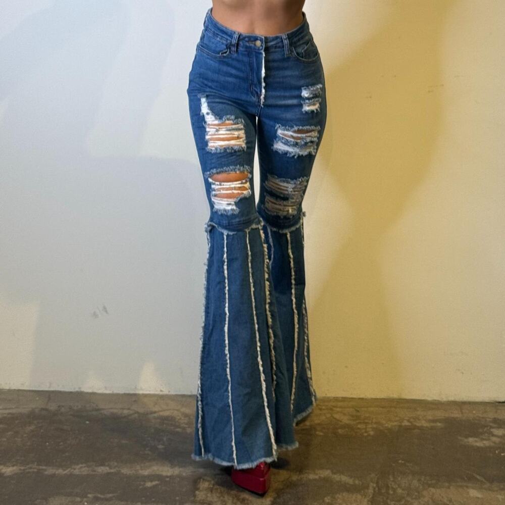 Bell Bottom High Waisted Jeans S